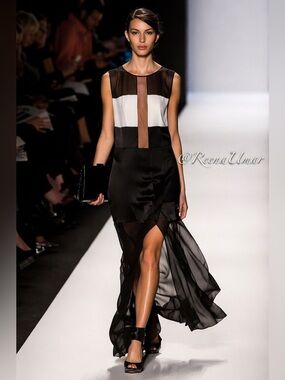 BCBGMaxAzria “Cicely” Black & White Runway Maxi Dress – XS
